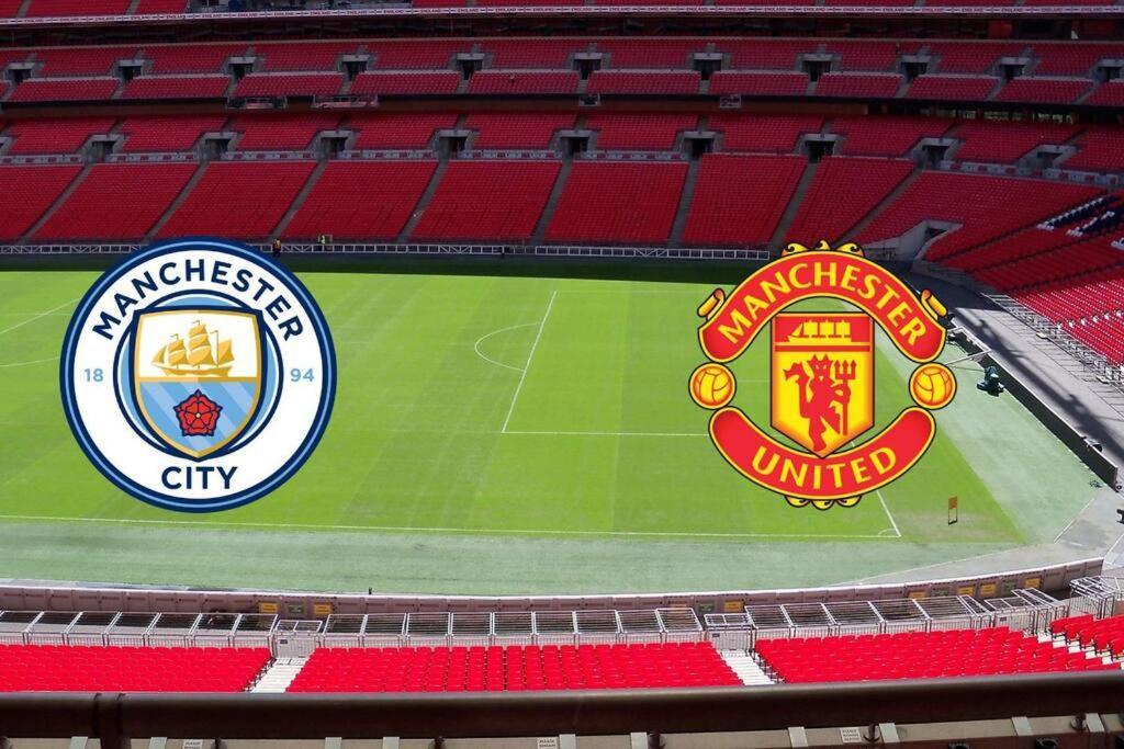 Free Parking. Old Trafford Home Manchester Extérieur photo
